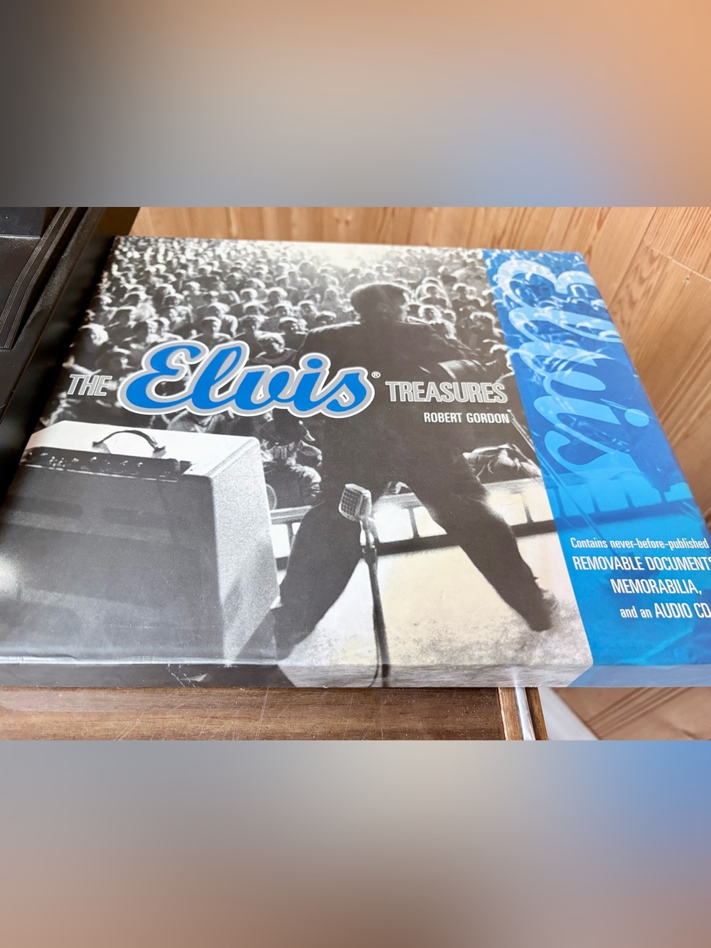 Elvis Presley Collectors Hardcover Book